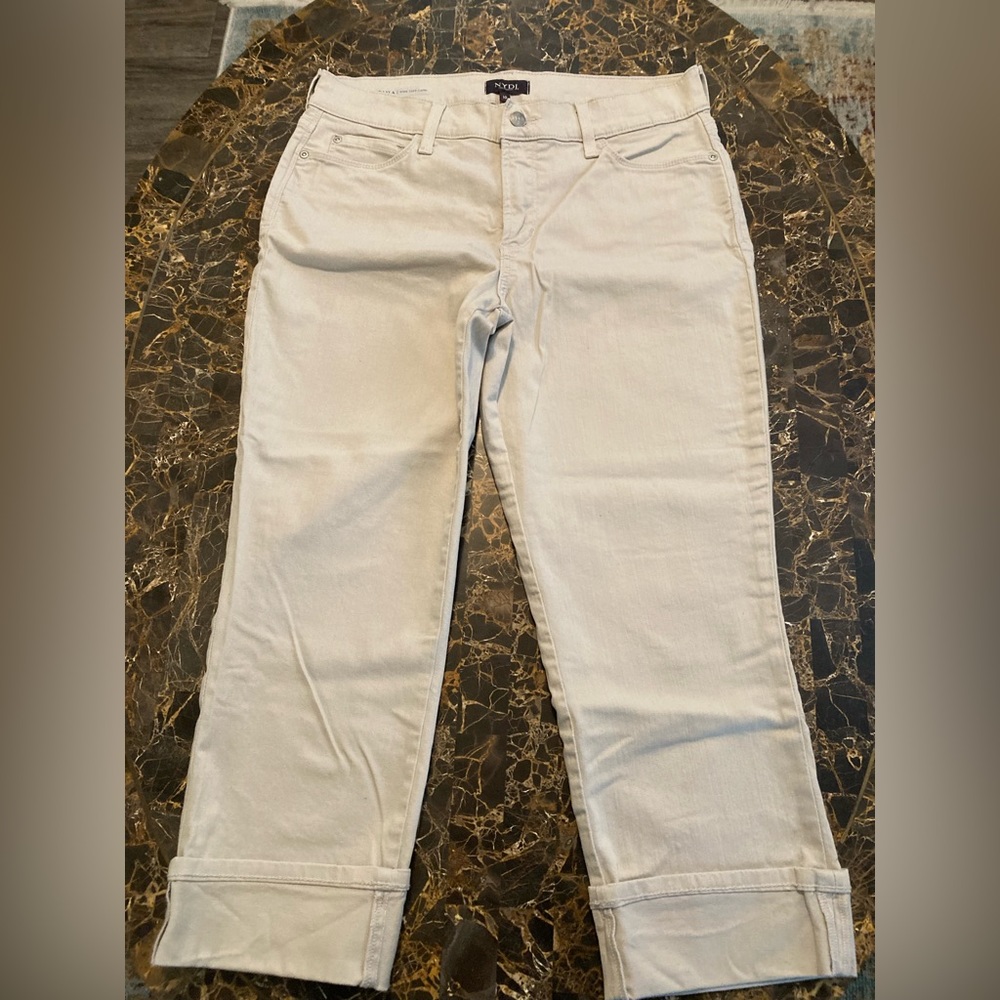 NYDJ Dayla  Khaki Capri Jean’s NWOT - Picture 8 of 8